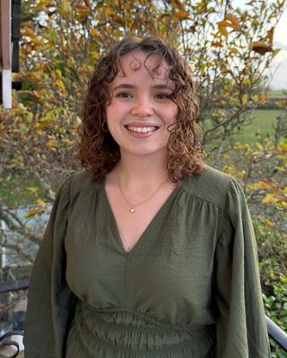 Ellie Cole